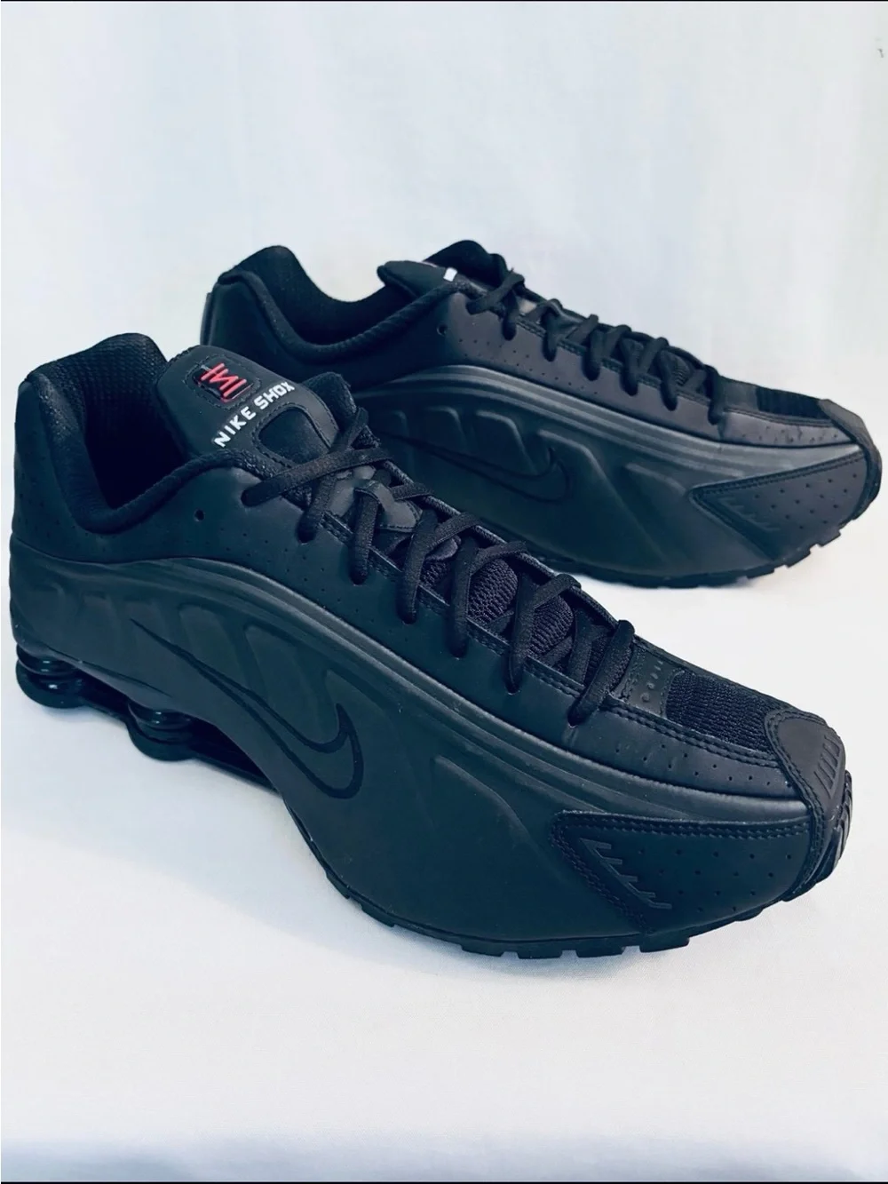 Nike Shox R4 Sneakers